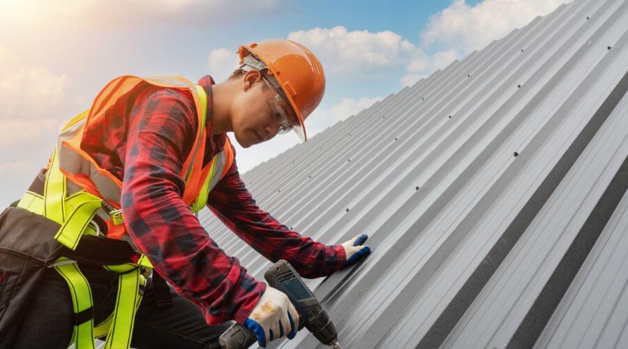 Professional Emergency Roof Repairs services in Estillfork, AL